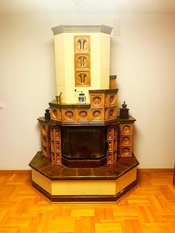 The Castle Suites & Apartment - Free Parking - (Adults Only) Cracovie Extérieur photo