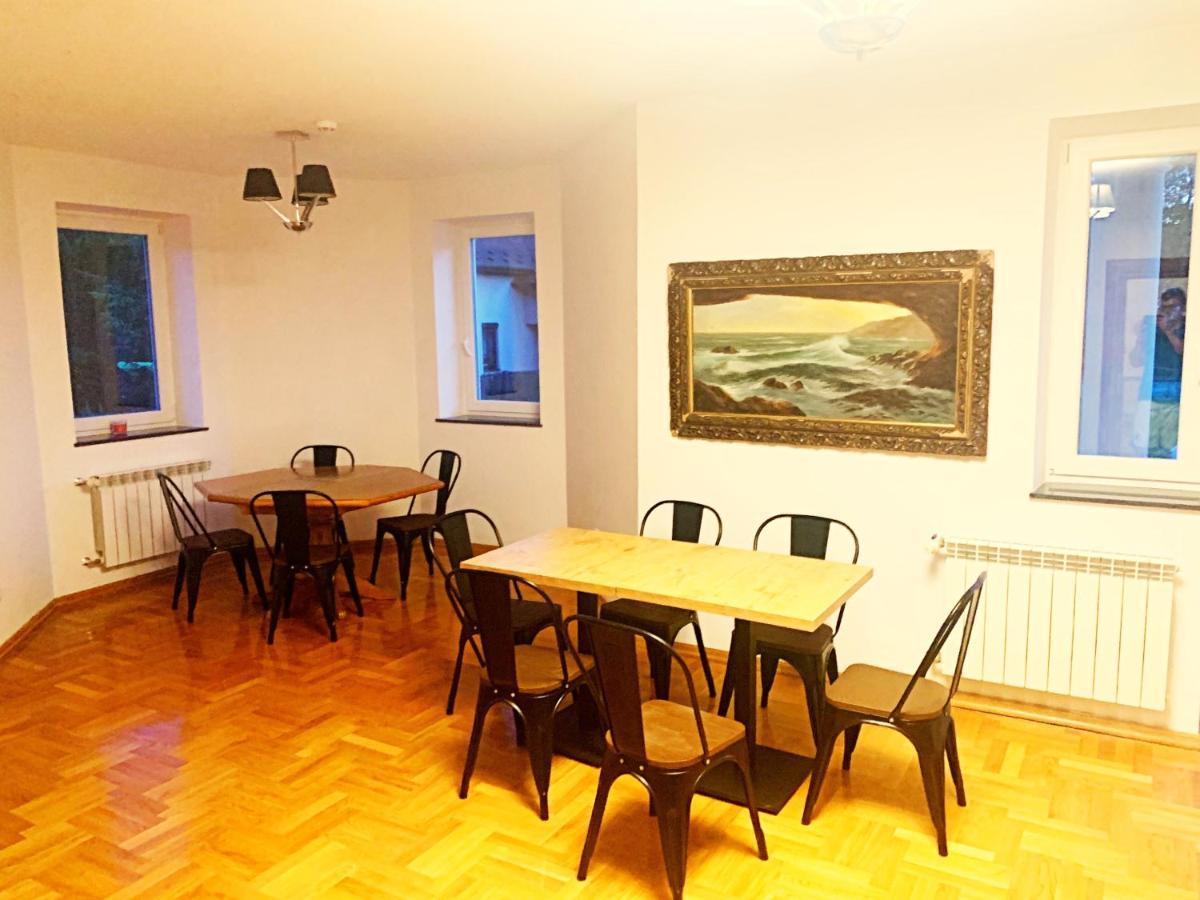 The Castle Suites & Apartment - Free Parking - (Adults Only) Cracovie Extérieur photo