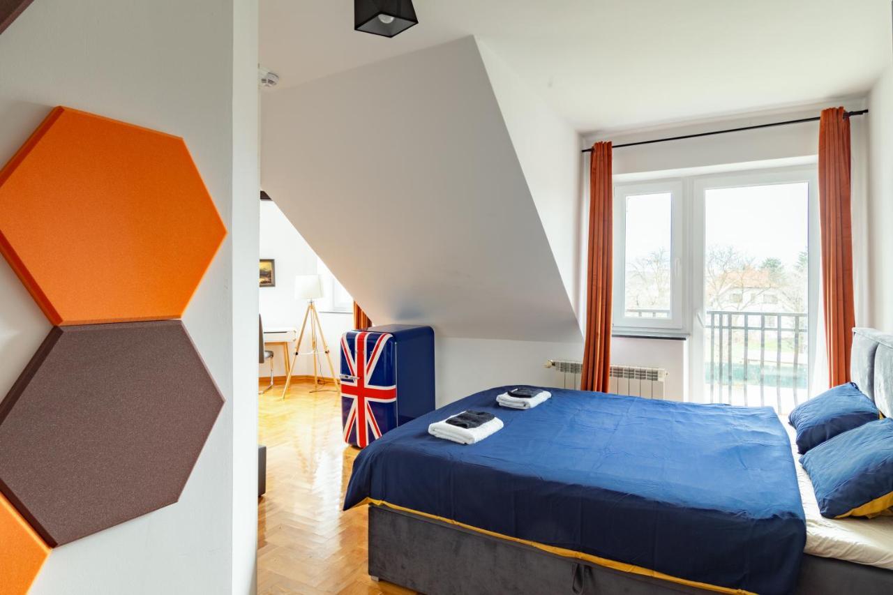 The Castle Suites & Apartment - Free Parking - (Adults Only) Cracovie Extérieur photo