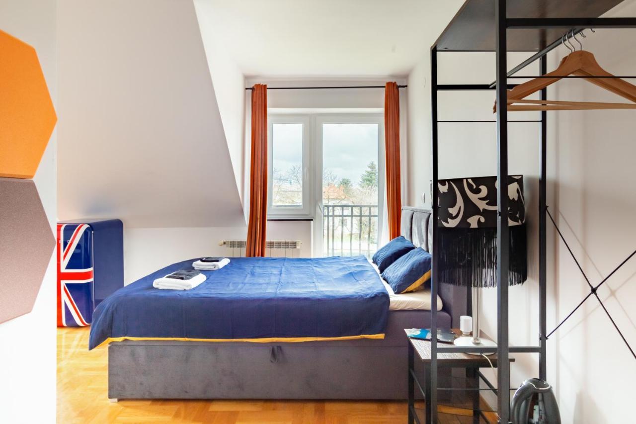 The Castle Suites & Apartment - Free Parking - (Adults Only) Cracovie Extérieur photo