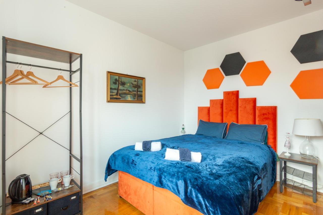 The Castle Suites & Apartment - Free Parking - (Adults Only) Cracovie Extérieur photo