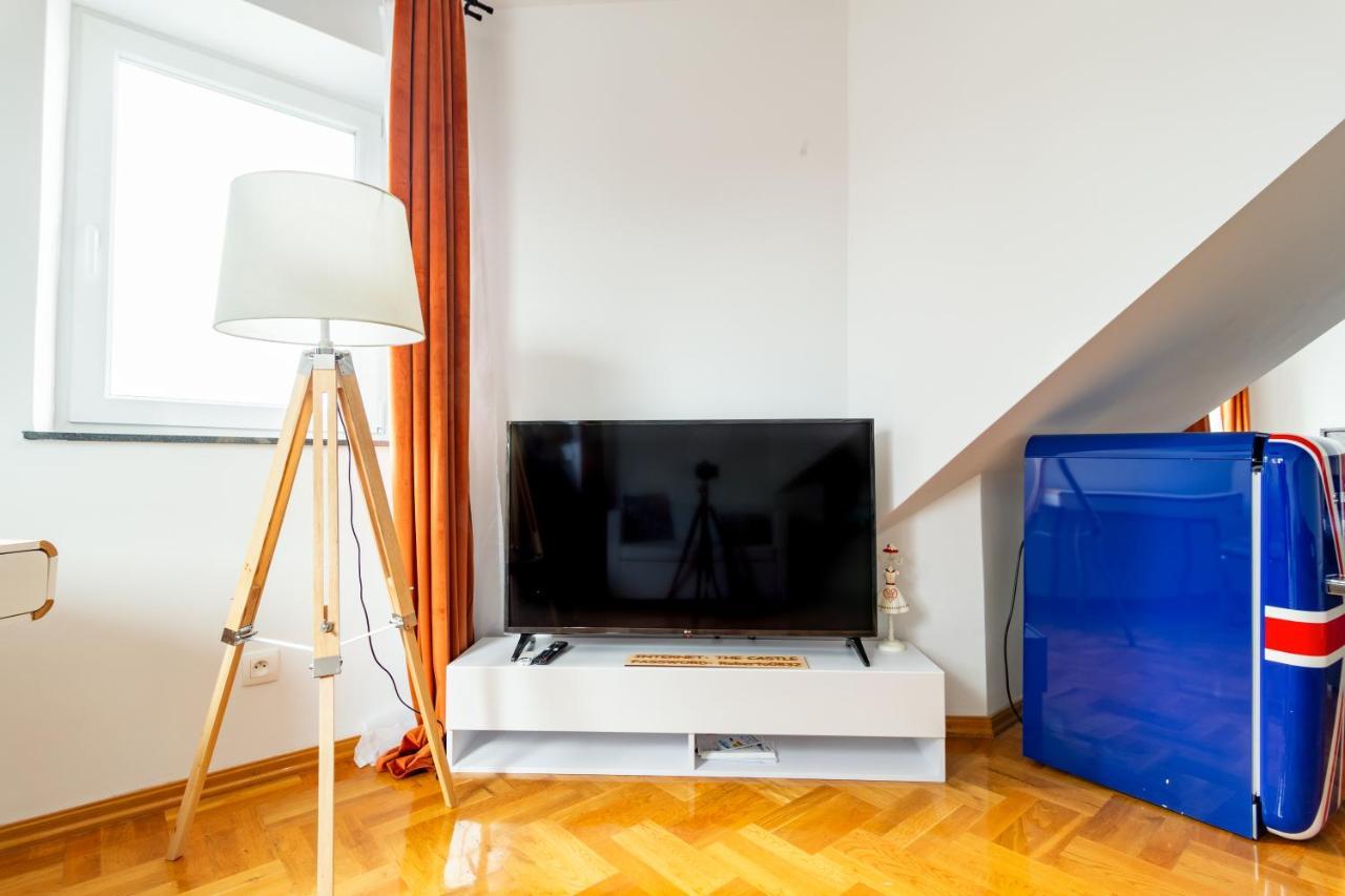 The Castle Suites & Apartment - Free Parking - (Adults Only) Cracovie Extérieur photo