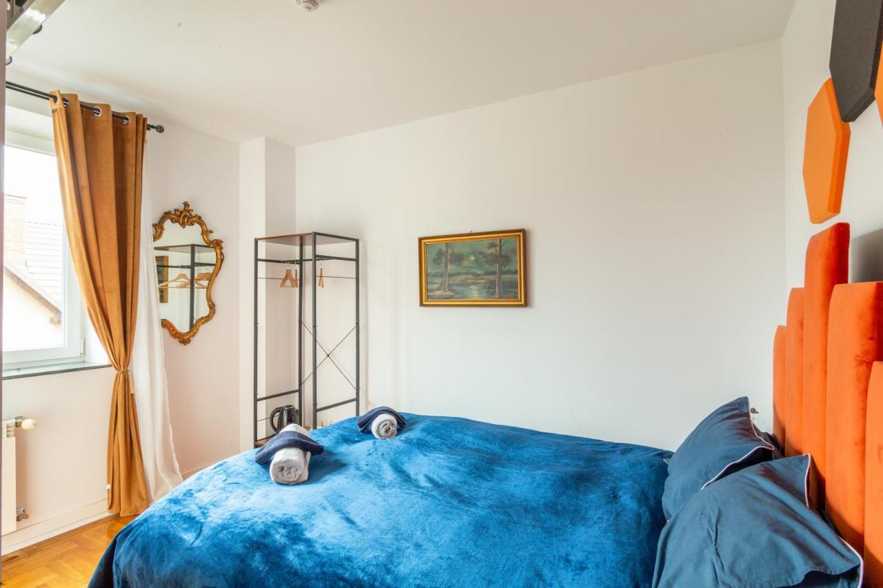 The Castle Suites & Apartment - Free Parking - (Adults Only) Cracovie Extérieur photo