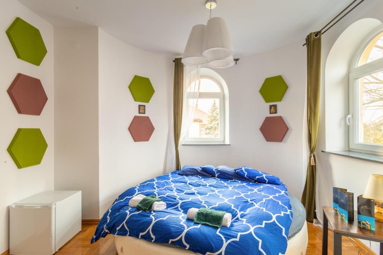 The Castle Suites & Apartment - Free Parking - (Adults Only) Cracovie Extérieur photo