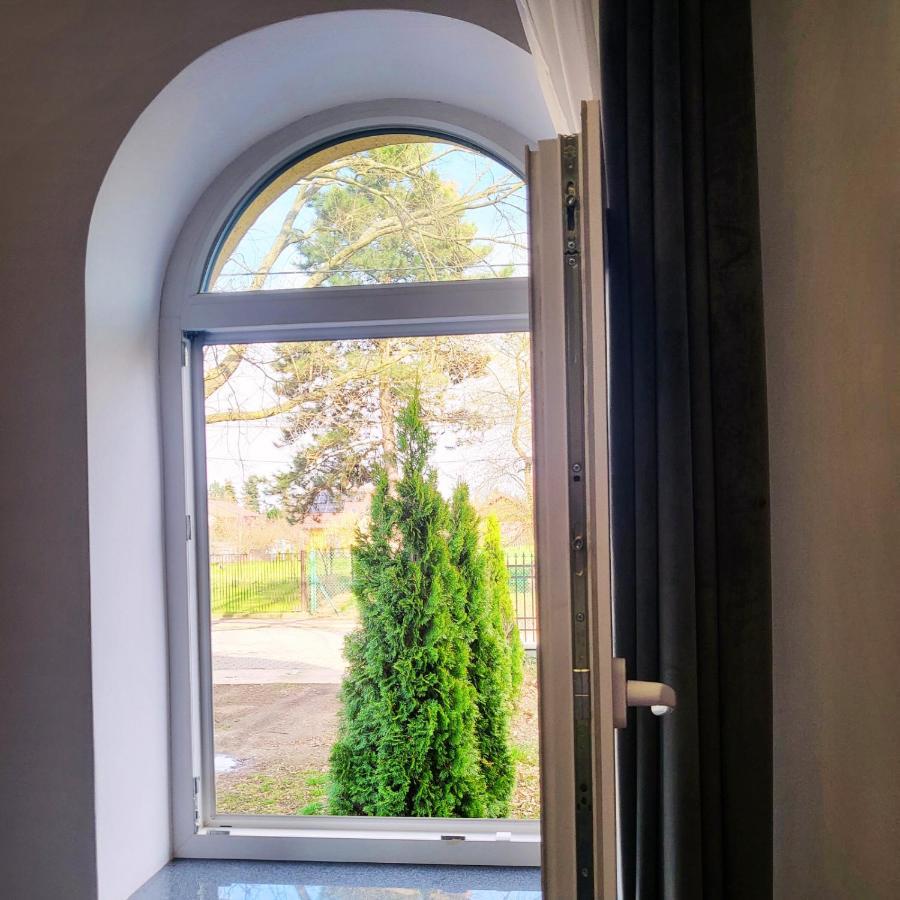 The Castle Suites & Apartment - Free Parking - (Adults Only) Cracovie Extérieur photo